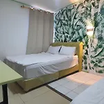 Oyo Home 90723 Green Leaf Guest Lodge Kk