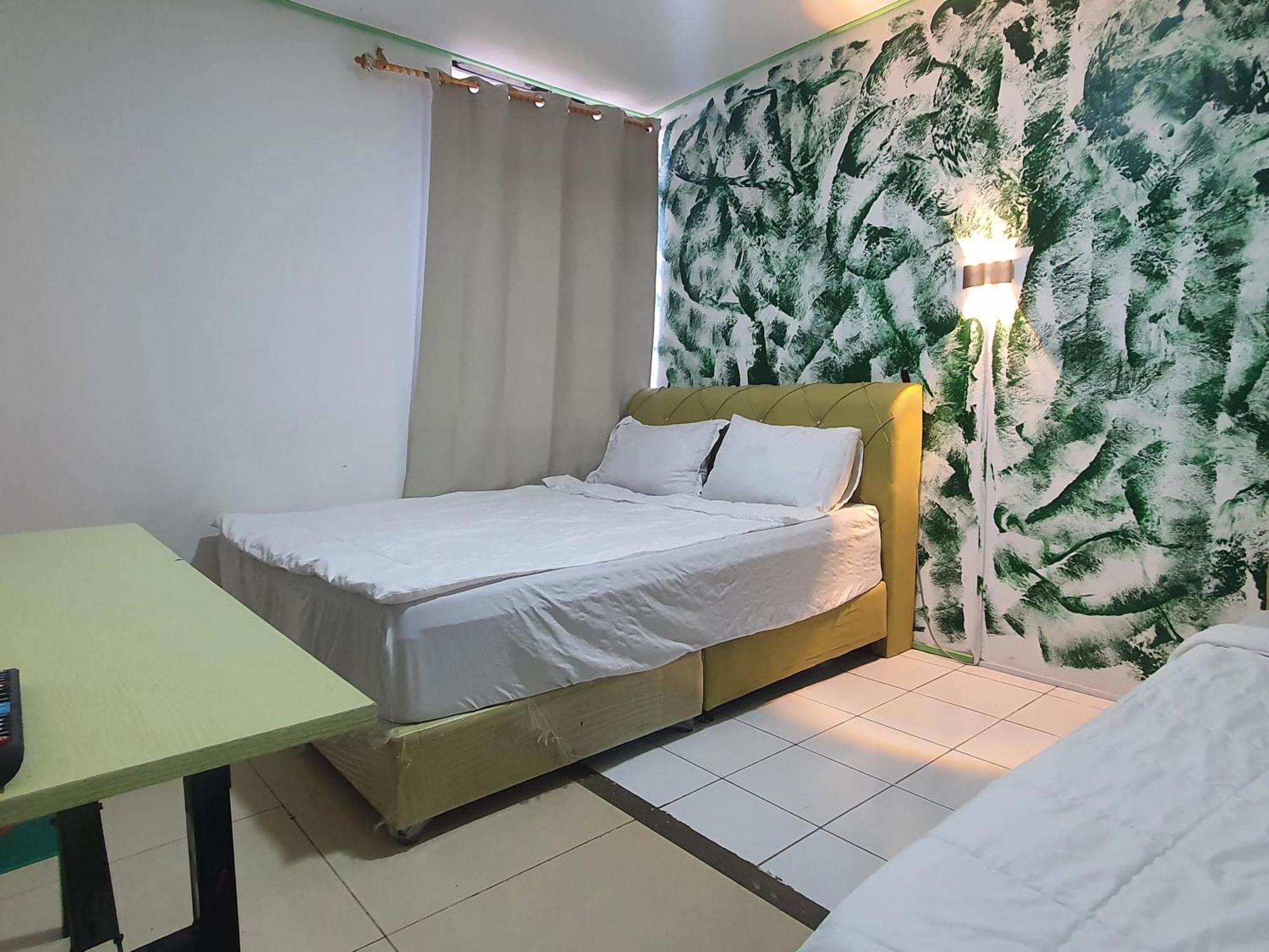 Guest house Oyo 90723 Leaf Guest Kk Kota Kinabalu